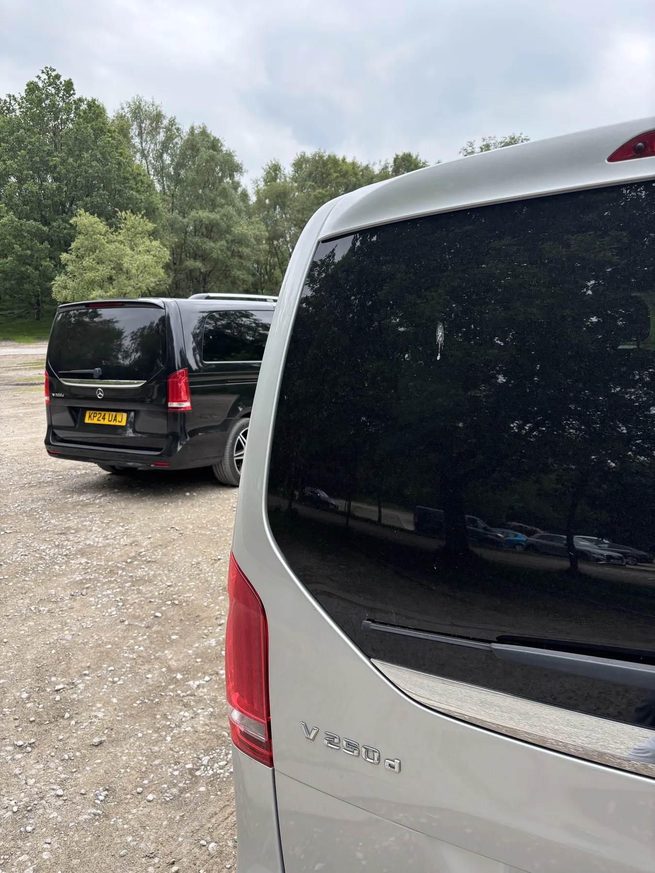 A society or club group setting off in two private vehicles